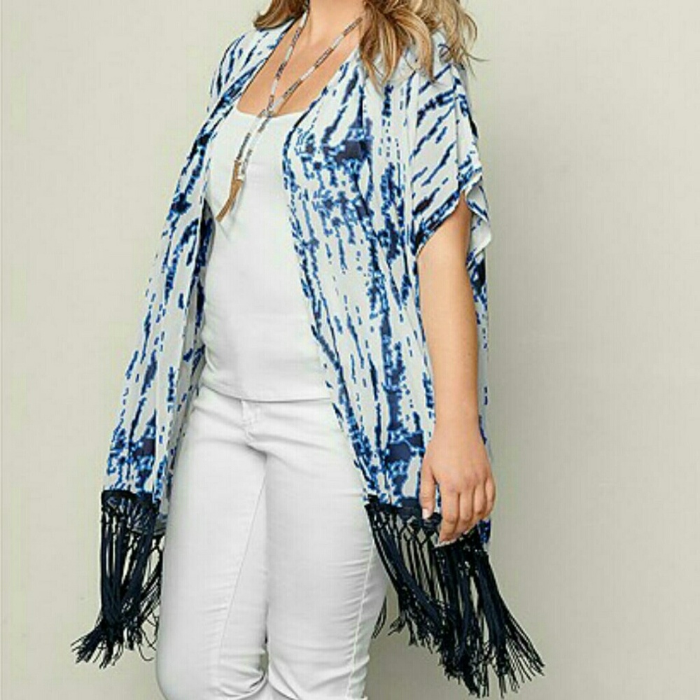 ➕ Fringed Kimono